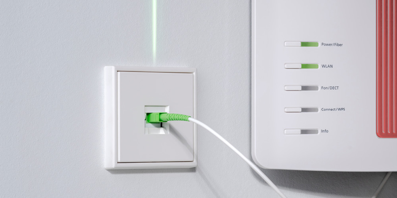 Die neuen Glasfaser-Anschlussdosen bei Elektro Swontinger GmbH in Putzbrunn