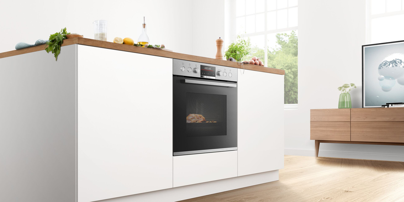 Backöfen und Herdsets bei Elektro Swontinger GmbH in Putzbrunn